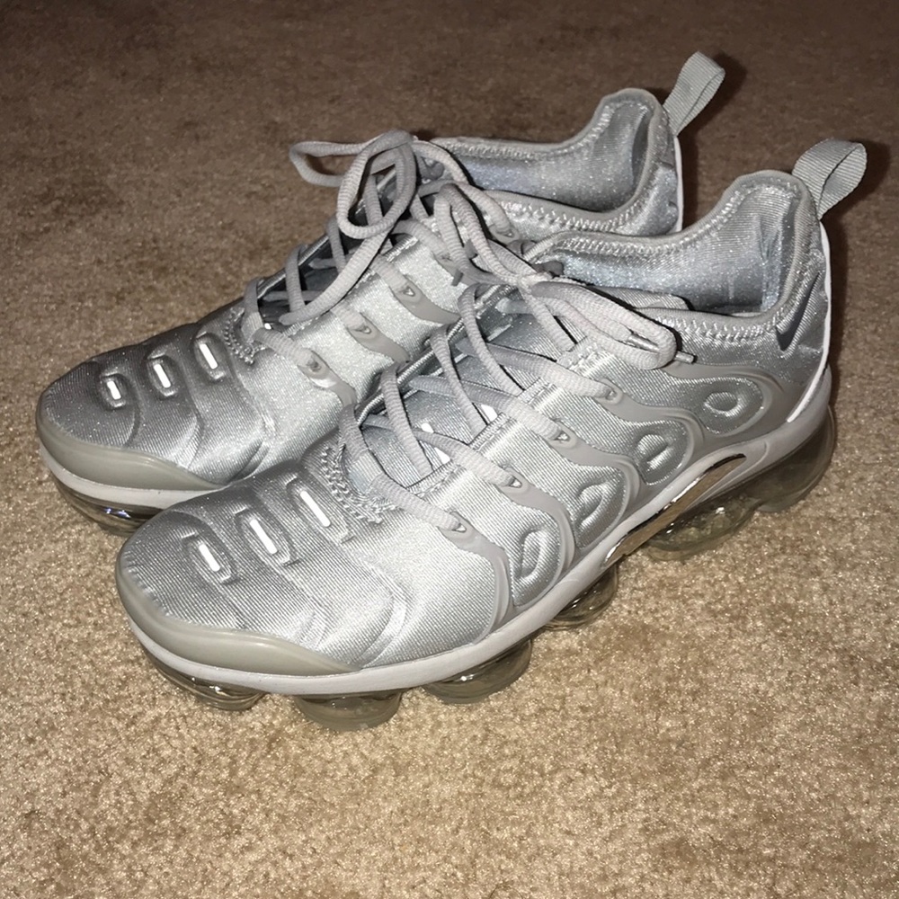NIKE Air vapormax